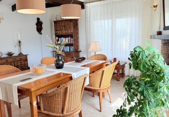 Villa en Rosas / Roses - Ref. Alb01 Villa en Rosas / Roses - Ref. Alb01