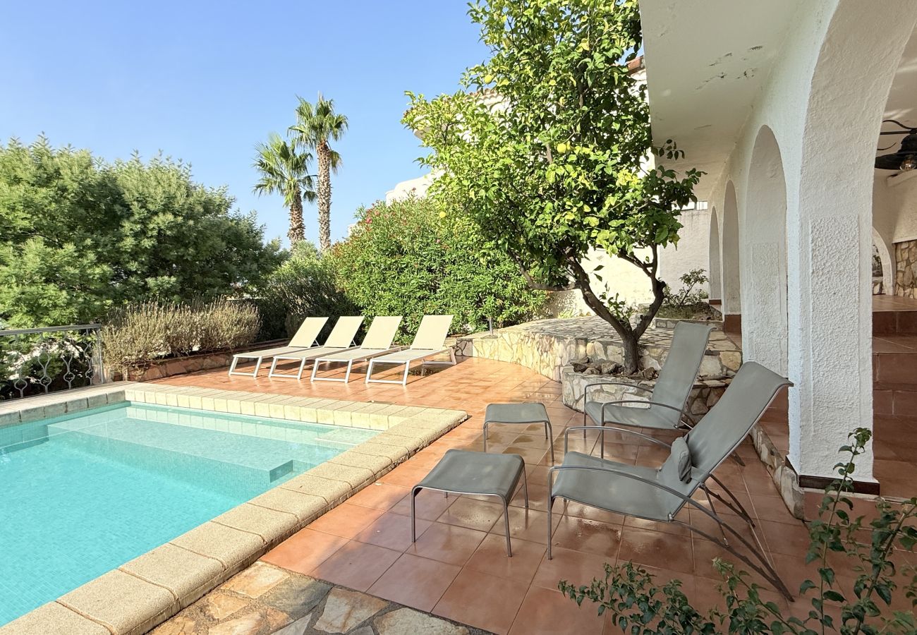 Villa in Rosas / Roses - Ref. Leo06 Villa in Rosas / Roses - Ref. Leo06