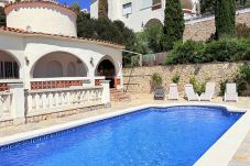 Villa in Rosas / Roses - Ref. Zar22