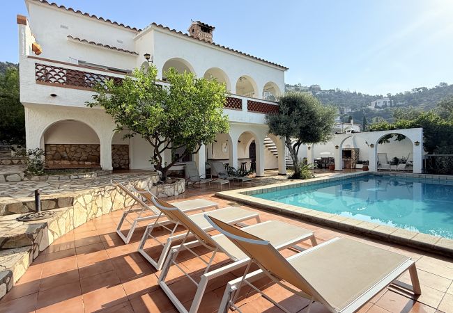 Villa in Rosas / Roses - Ref. Leo06