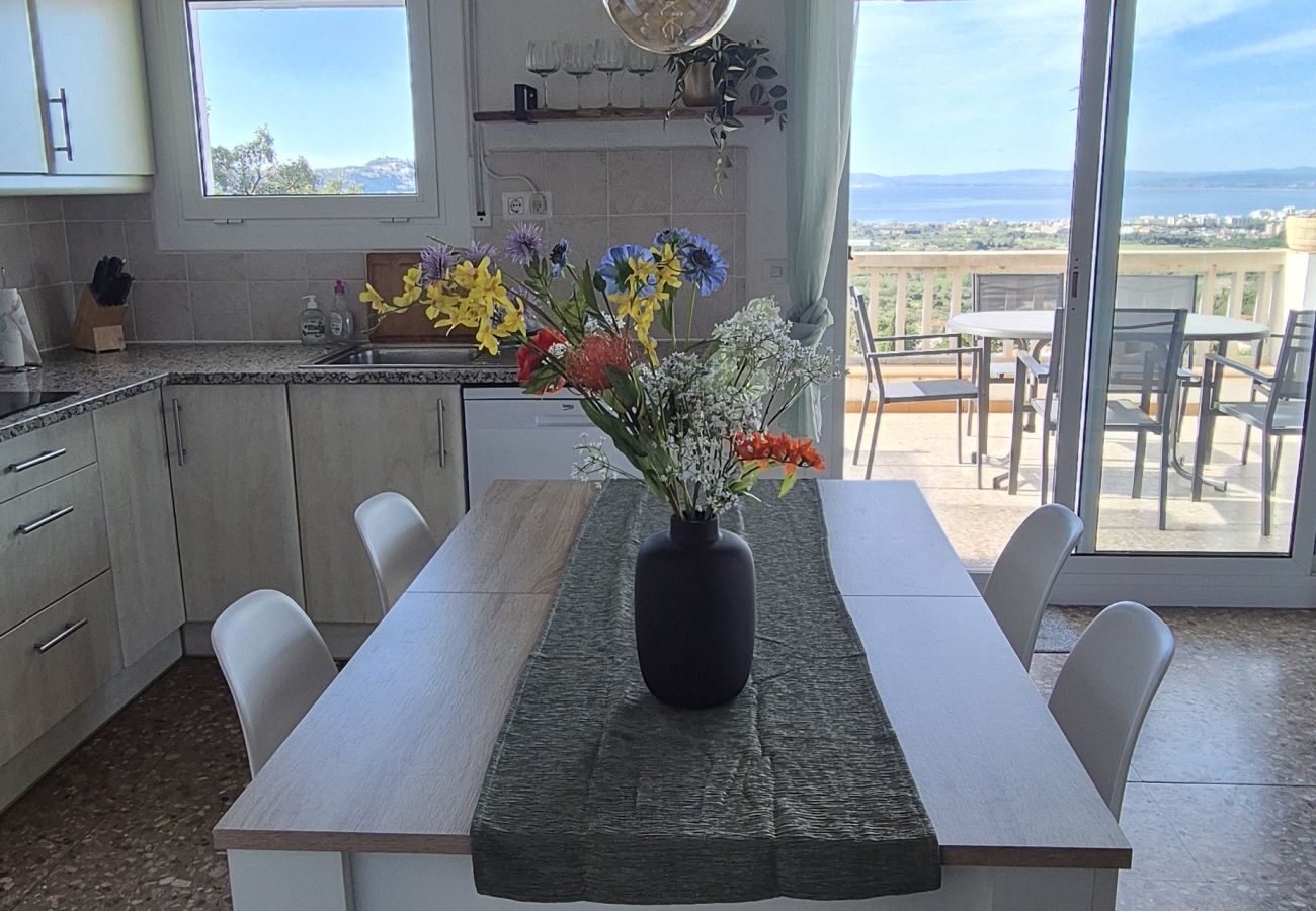 Villa in Rosas / Roses - Ref. Zar12 Villa in Rosas / Roses - Ref. Zar12