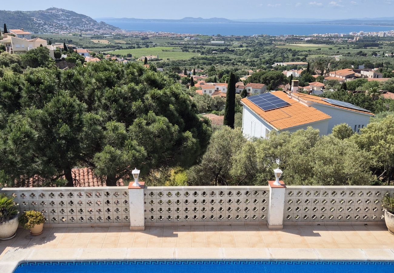 Villa in Rosas / Roses - Ref. Zar12 Villa in Rosas / Roses - Ref. Zar12