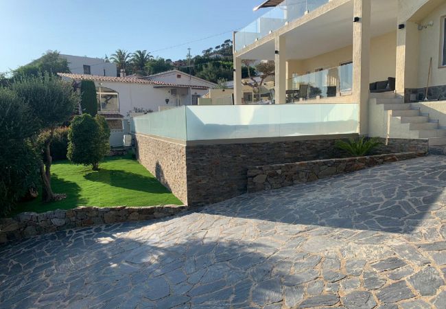 Villa in Rosas / Roses - Ref. Zar07 Villa in Rosas / Roses - Ref. Zar07