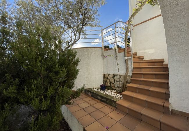 Villa in Rosas / Roses - Ref. Alb30 Villa in Rosas / Roses - Ref. Alb30