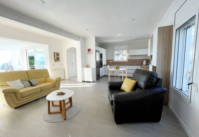 Villa in Rosas / Roses - Ref. Alb30 Villa in Rosas / Roses - Ref. Alb30