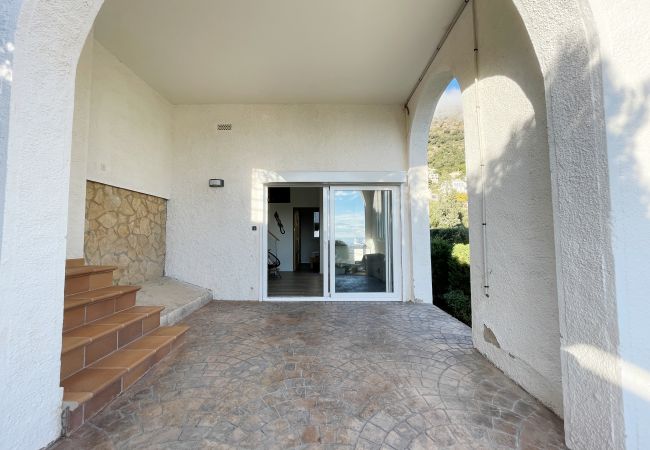 Villa in Rosas / Roses - Ref. Alb30 Villa in Rosas / Roses - Ref. Alb30