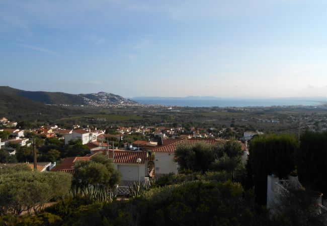 Villa in Rosas / Roses - Ref. Alb30 Villa in Rosas / Roses - Ref. Alb30