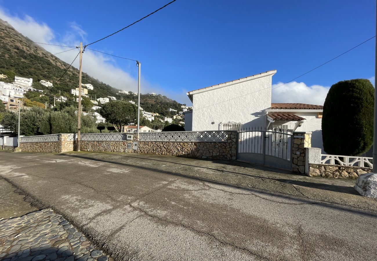Villa in Rosas / Roses - Ref. Alb30 Villa in Rosas / Roses - Ref. Alb30