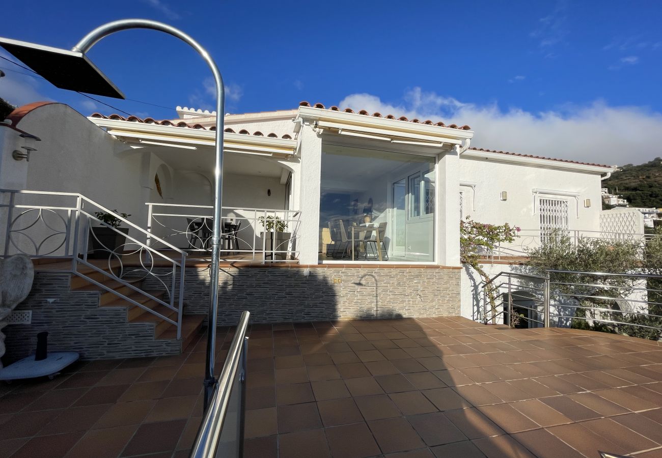 Villa in Rosas / Roses - Ref. Alb30 Villa in Rosas / Roses - Ref. Alb30