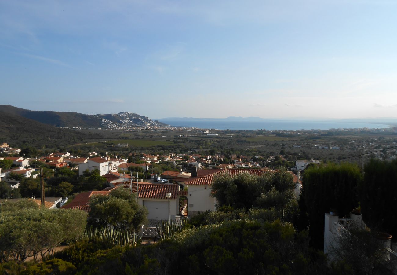 Villa in Rosas / Roses - Ref. Alb30 Villa in Rosas / Roses - Ref. Alb30