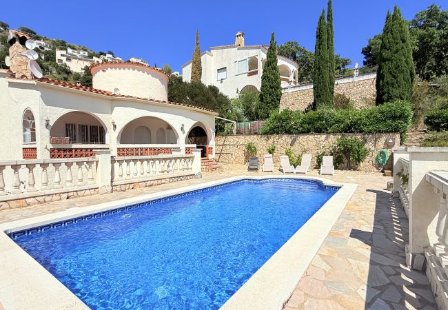 Villa in Rosas / Roses - Ref. Zar22 Villa in Rosas / Roses - Ref. Zar22