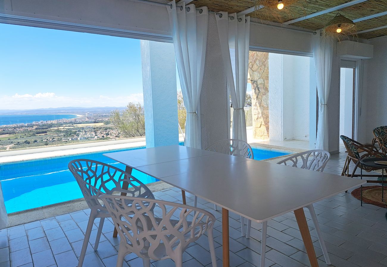 Villa in Rosas / Roses - Ref. Ali32 Villa in Rosas / Roses - Ref. Ali32