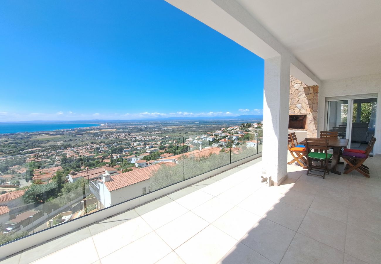 Villa in Rosas / Roses - Ref. Ali32 Villa in Rosas / Roses - Ref. Ali32