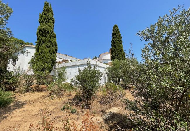 Villa in Rosas / Roses - Ref. Es78-80 Villa in Rosas / Roses - Ref. Es78-80