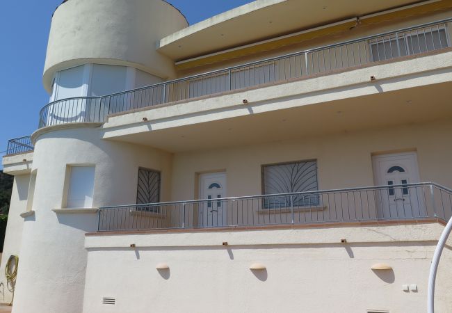 Villa in Rosas / Roses - Ref. Ibi06 Villa in Rosas / Roses - Ref. Ibi06