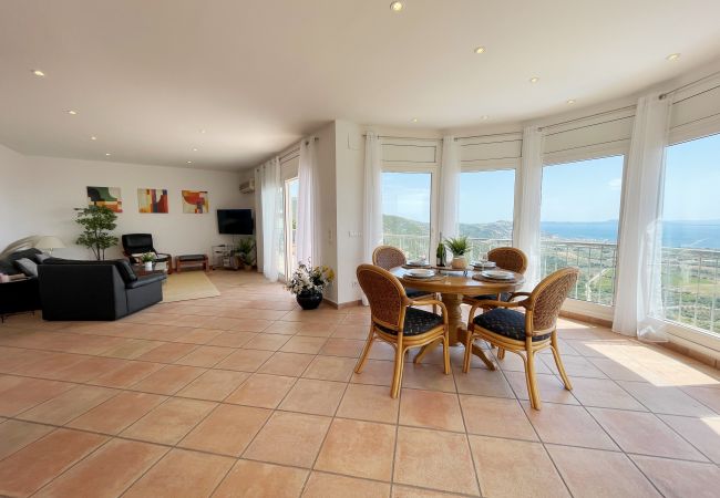 Villa in Rosas / Roses - Ref. Ibi06 Villa in Rosas / Roses - Ref. Ibi06