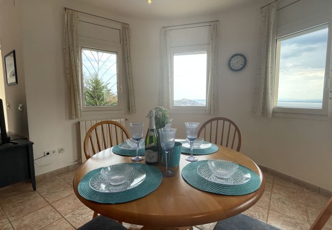 Villa in Rosas / Roses - Ref. Ibi06 Villa in Rosas / Roses - Ref. Ibi06