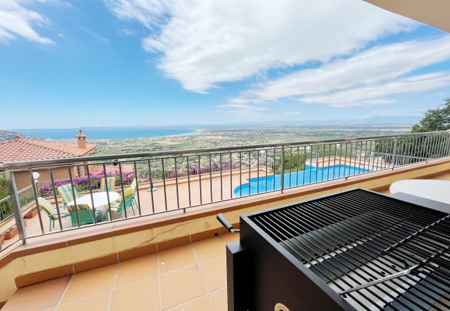 Villa in Rosas / Roses - Ref. Ibi06 Villa in Rosas / Roses - Ref. Ibi06