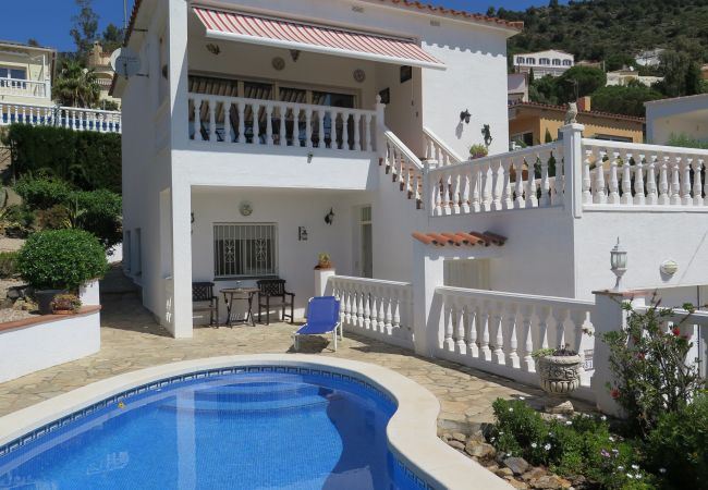Villa in Rosas / Roses - Ref. Alb31 Villa in Rosas / Roses - Ref. Alb31