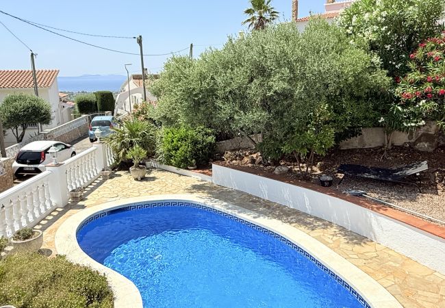 Villa in Rosas / Roses - Ref. Alb31 Villa in Rosas / Roses - Ref. Alb31