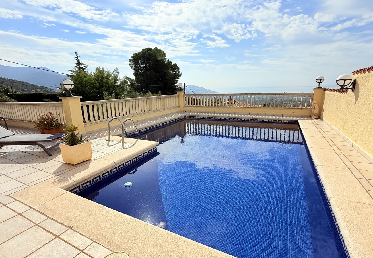 Villa in Rosas / Roses - Ref. Alb01 Villa in Rosas / Roses - Ref. Alb01