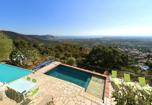 Apartment in Rosas / Roses - ref. Ali52 Apartment in Rosas / Roses - ref. Ali52
