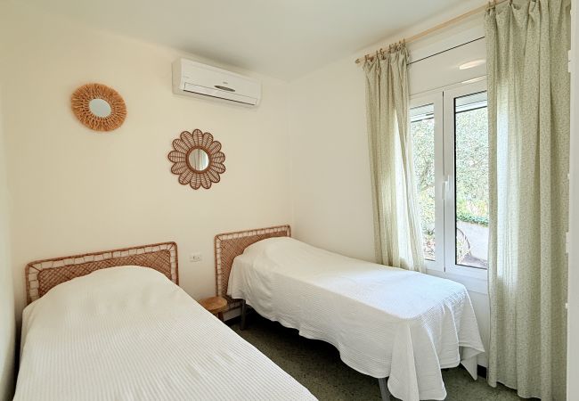 Villa in Rosas / Roses - Ref. Ore05 Villa in Rosas / Roses - Ref. Ore05