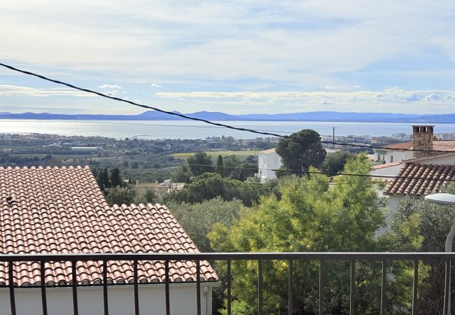 Villa in Rosas / Roses - Ref. Ore05 Villa in Rosas / Roses - Ref. Ore05