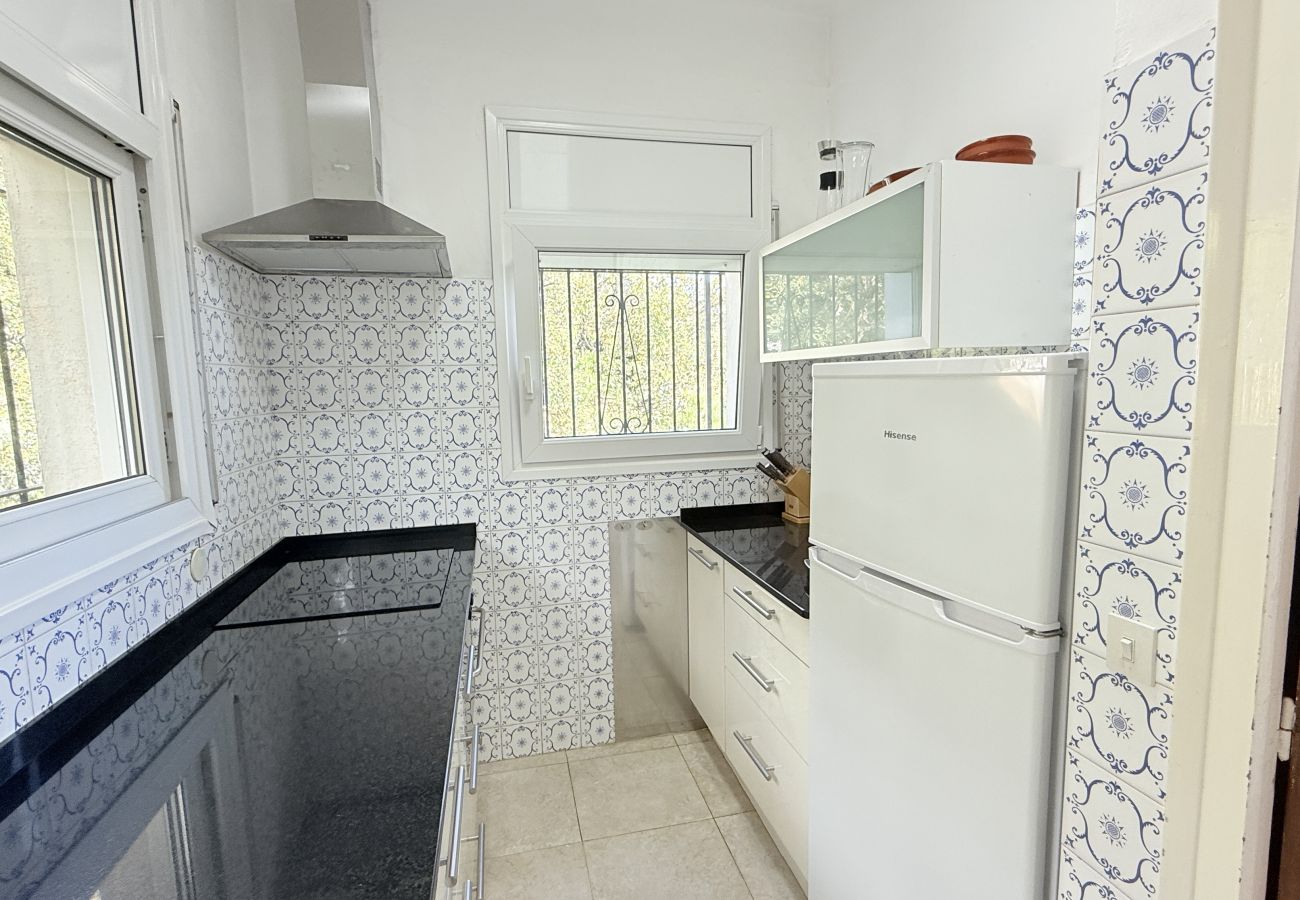 House in Rosas / Roses - Ref. Cad21 House in Rosas / Roses - Ref. Cad21