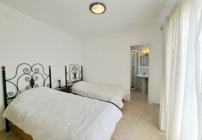 Villa à Rosas / Roses - Ref. Cat01 Villa à Rosas / Roses - Ref. Cat01