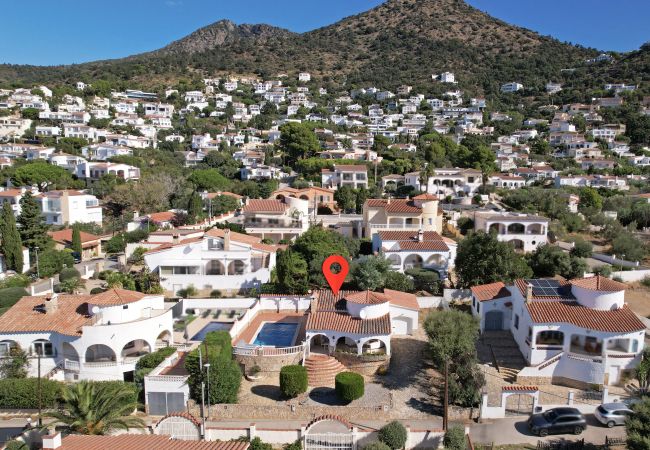 Villa à Rosas / Roses - Ref. Ast03 Villa à Rosas / Roses - Ref. Ast03