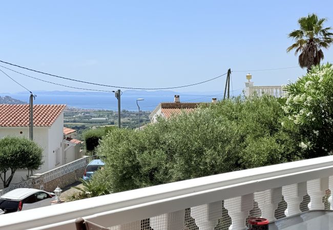 Villa à Rosas / Roses - Ref. Alb31 Villa à Rosas / Roses - Ref. Alb31