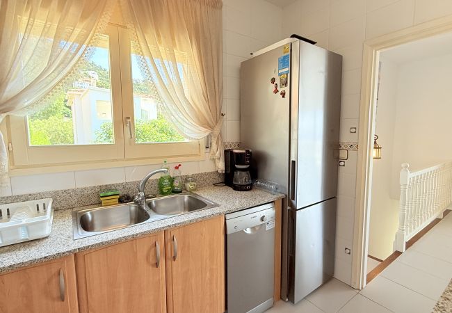 Villa à Rosas / Roses - Ref. Alb31 Villa à Rosas / Roses - Ref. Alb31