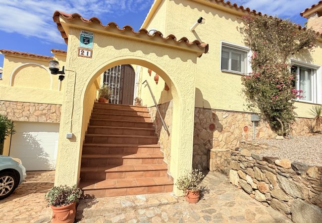 Villa à Rosas / Roses - Ref. Alb01 Villa à Rosas / Roses - Ref. Alb01