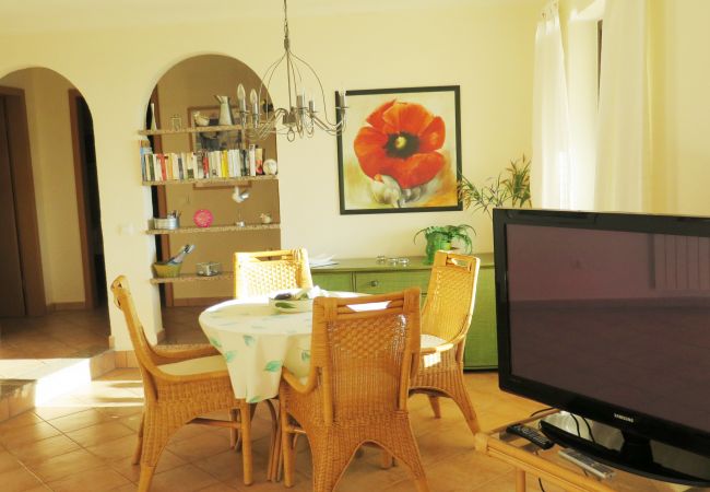 Appartement à Rosas / Roses - Ref. Cad07 Appartement à Rosas / Roses - Ref. Cad07