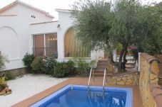 Maison mitoyenne à Rosas / Roses - Ref. Seg11